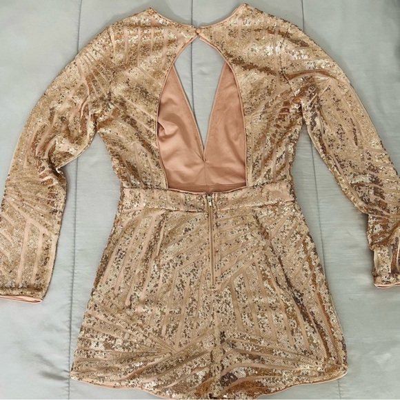 ⚡️LAST CHANCE⚡️ Fashion Nova Flashy Ways Romper - Picture 6 of 8